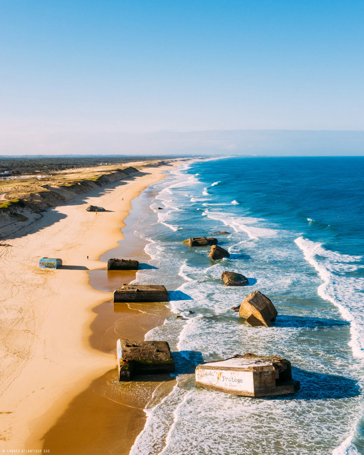 La plage la piste à Capbreton avec les blockhaus