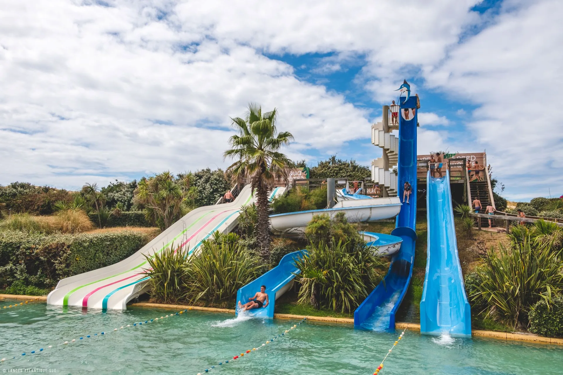 Toboggans du parc aquatique de Seignosse
