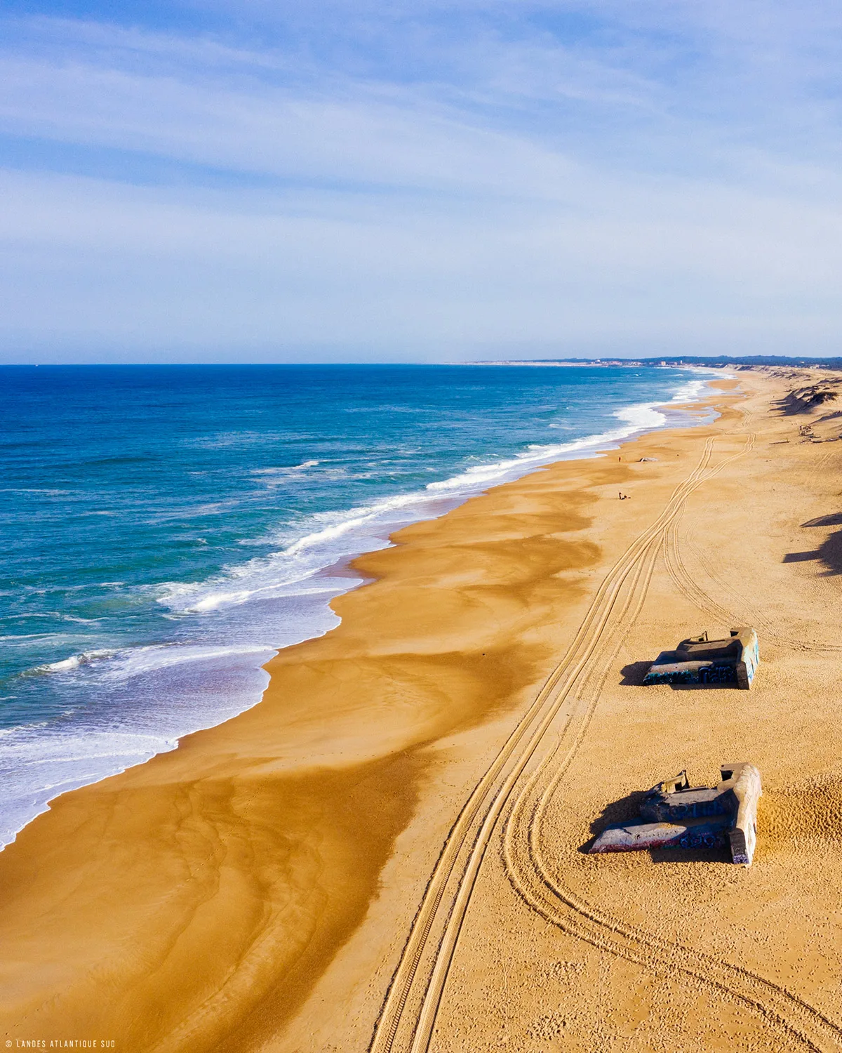 vue aérienne des Blockhauss de la plage de Labenne nord