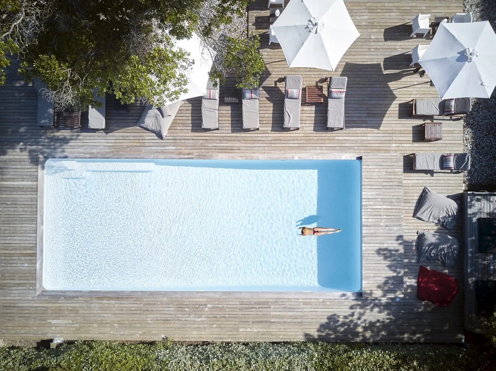 la piscine extérieure de l'hôtel maison de la Prade à Messanges dans les Landes