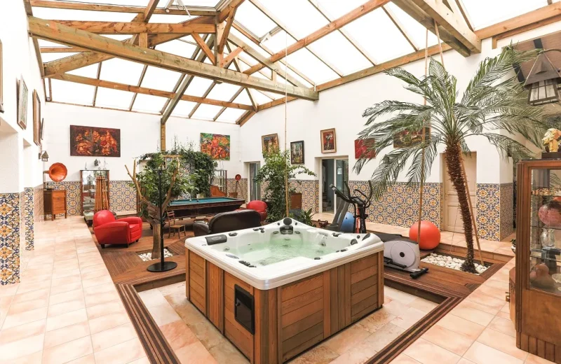 Coupe de champagne offerte au Riad Landais