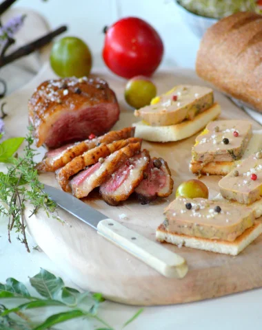 Plat typiquement gascon, le magret de canard fermier trouve encore plus sa place dans les Landes