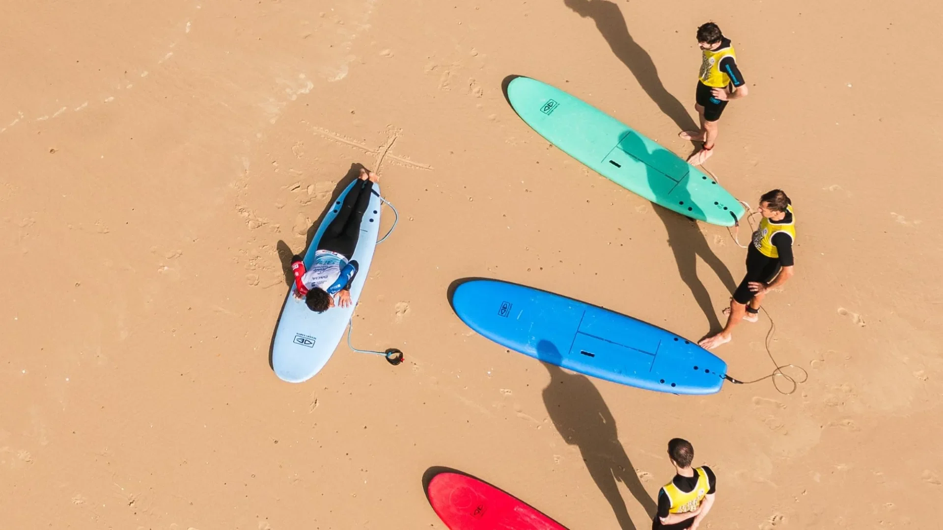 Cours de surf dans les Landes, vue d'en haut