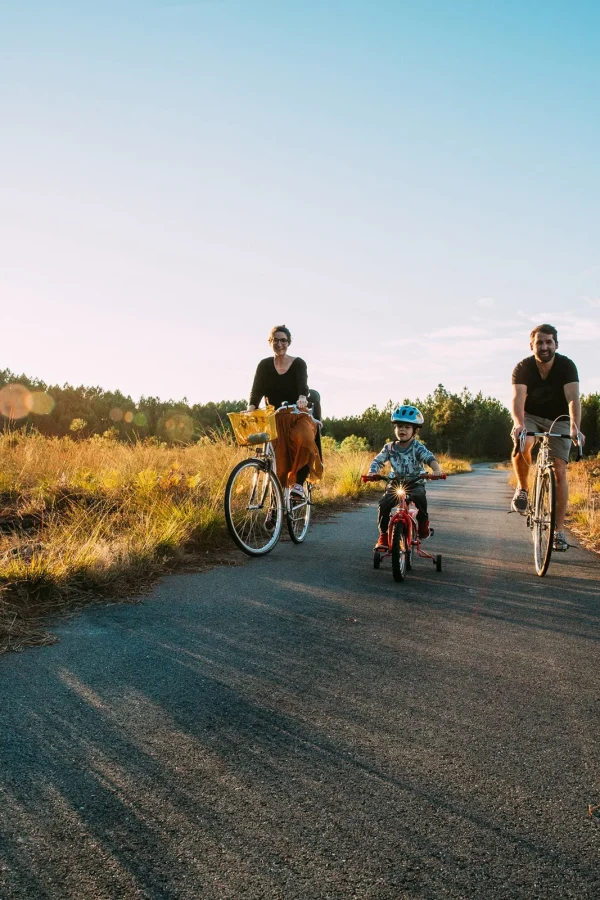 vélo sur les pistes cyclables des landes