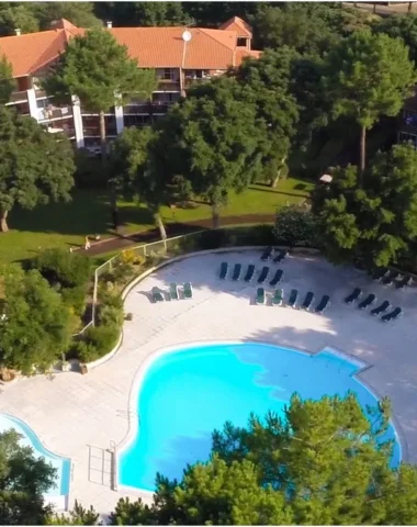 vue aérienne de la résidence Pierre et vacances de Moliets dans les Landes pour votre séminaire d'entreprise