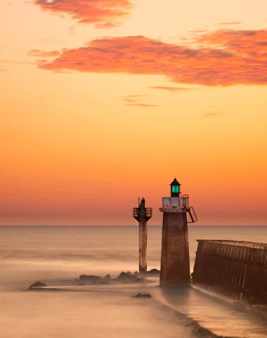Coucher de soleil sur l'estacade et son phare