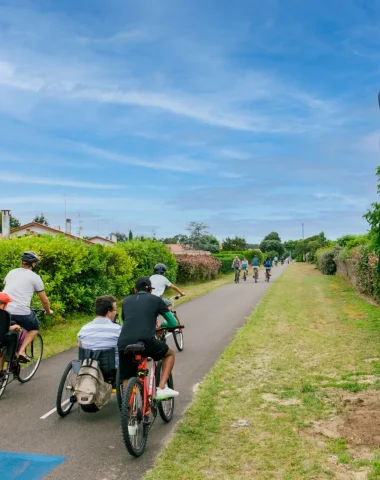 Piste cyclable au sud des Landes. Départ de l'Itiné'rêve à Soustons Centre.